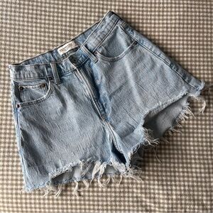 Abercrombie & Fitch Curve Love 90’s Cut Off